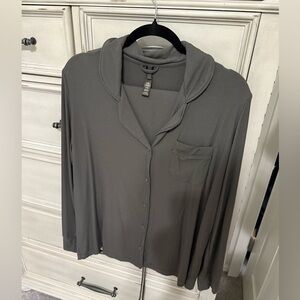 Skims gunmetal Grey soft lounge pajama set size medium worn once